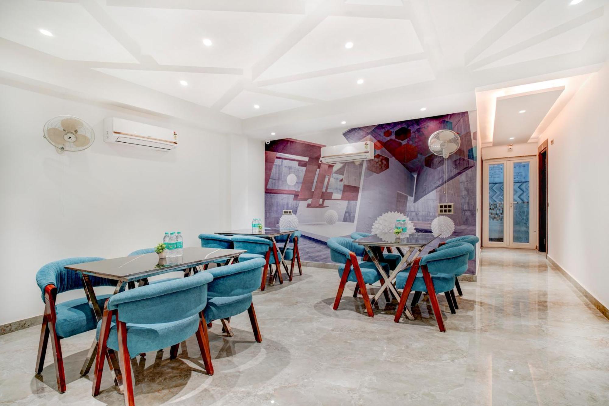 Treebo Corporate Inn Нойда Экстерьер фото